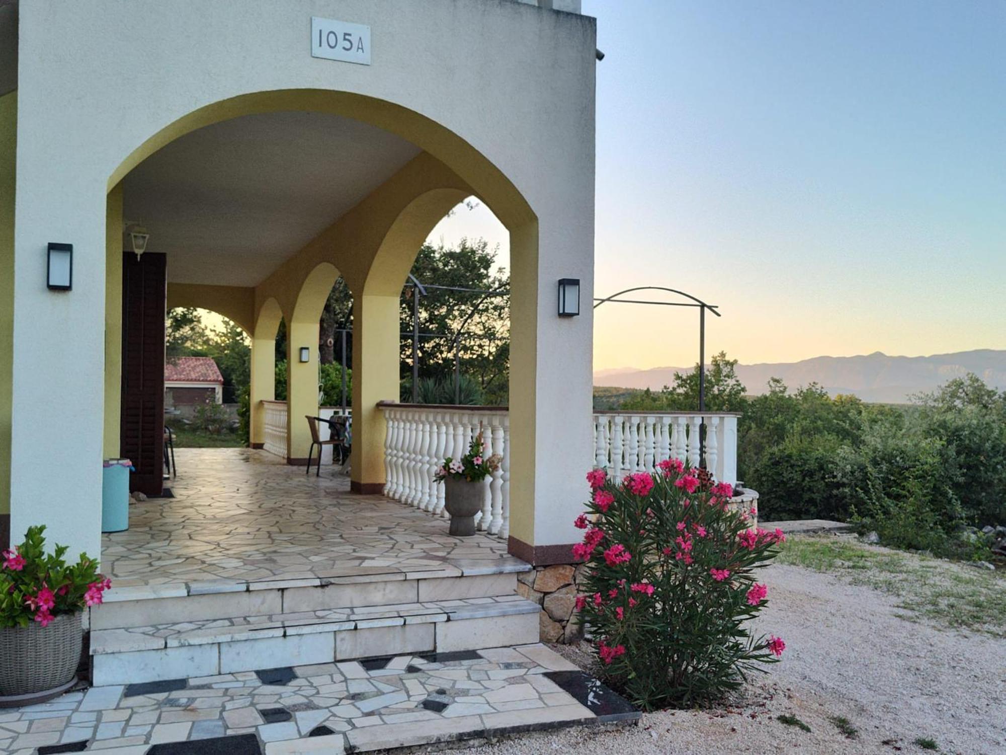 Hilltop Villa Risika Ngoại thất bức ảnh